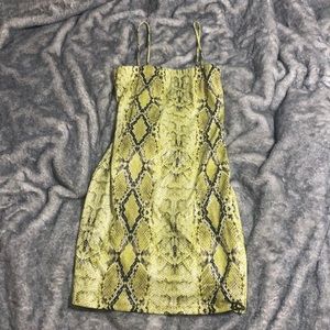 Green snake skin midi dress 💚 | Adult Medium